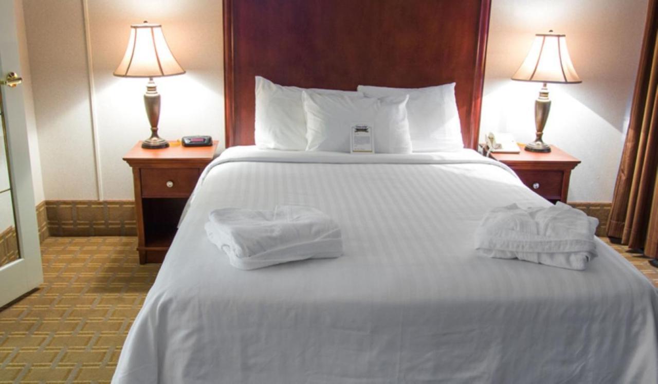 Prince Arthur Waterfront Hotel & Suites Thunder Bay Eksteriør billede